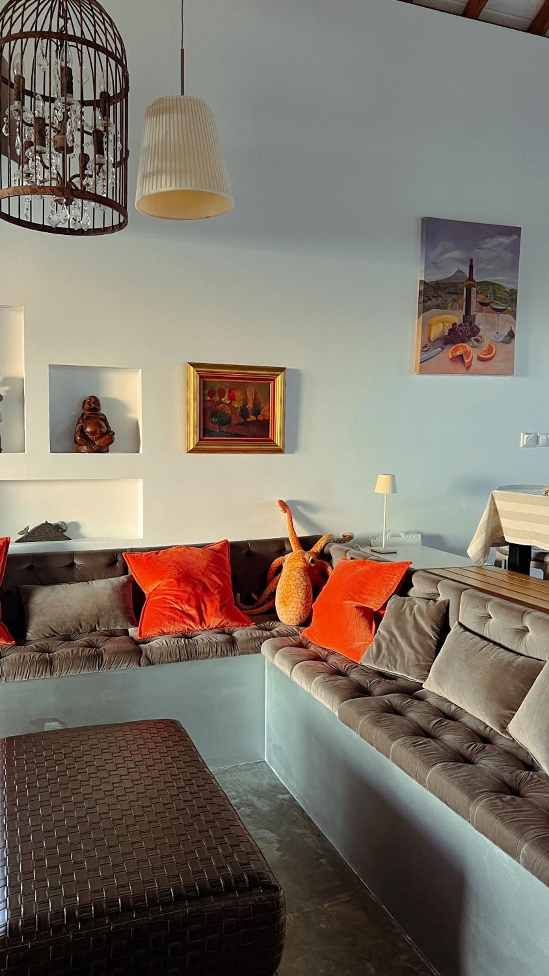 Casa Baleia Laranja Ocean-front
